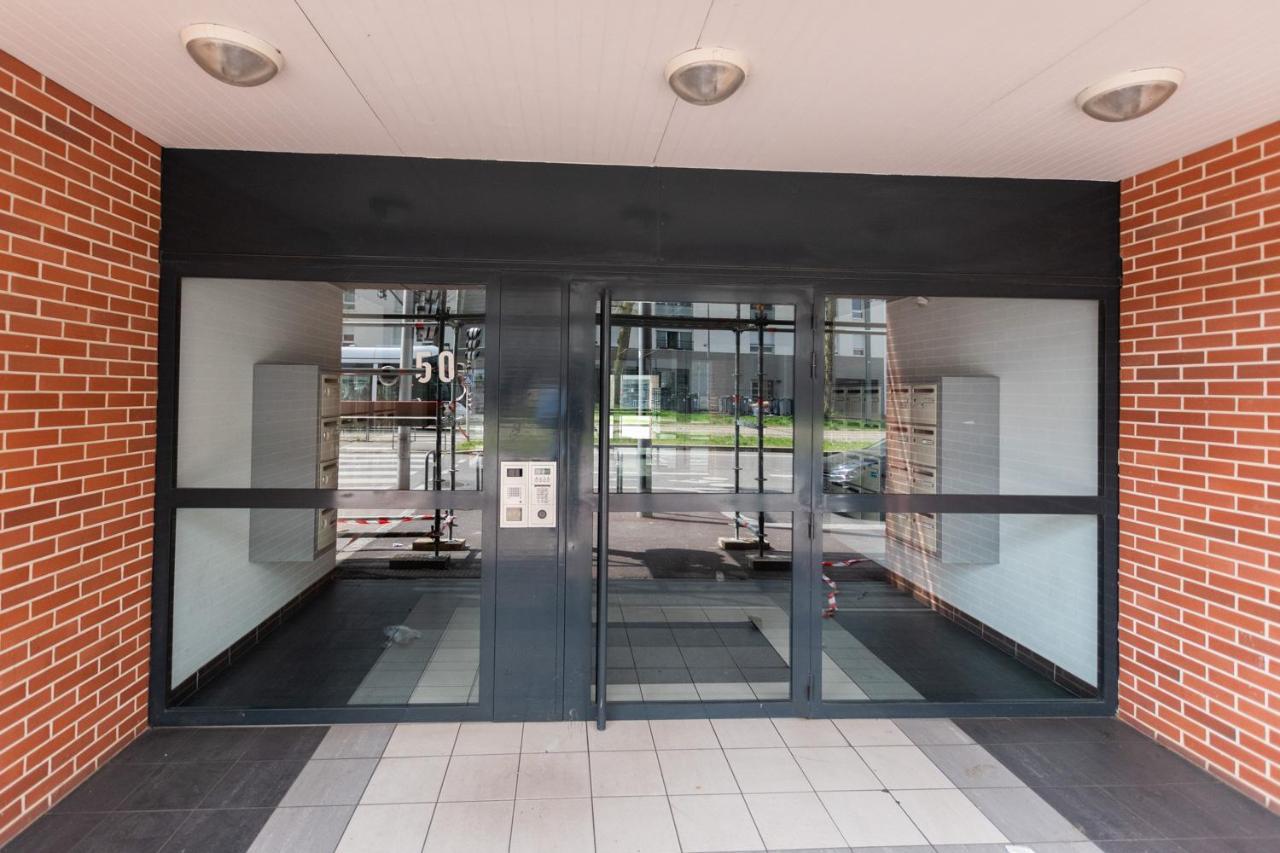 T3 Flat Moderne Sur 2 Etages Metro Parking Free Entrance Autonome Apartment Rouen Bagian luar foto