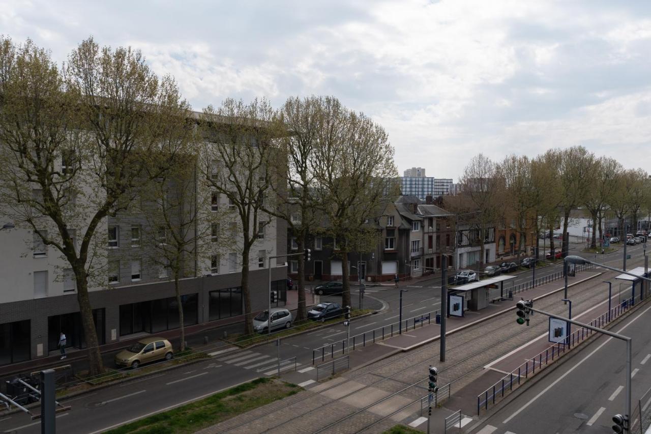 T3 Flat Moderne Sur 2 Etages Metro Parking Free Entrance Autonome Apartment Rouen Bagian luar foto